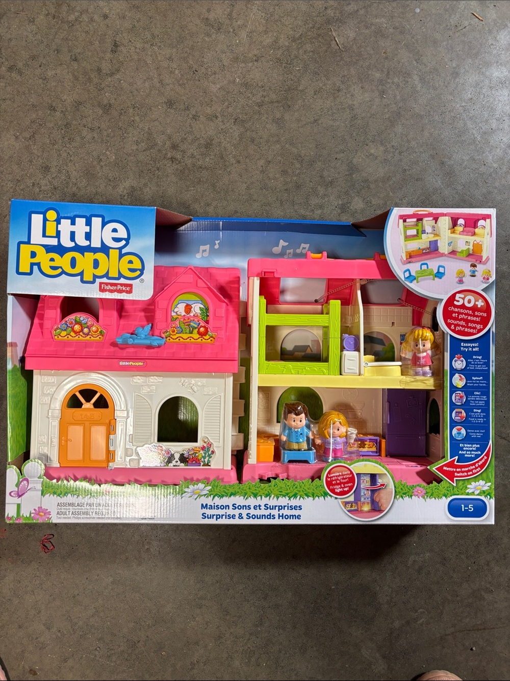 2015 French speaking Fisher-Price Little People house.
